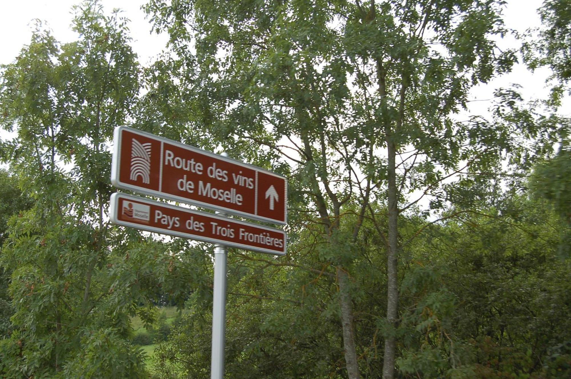 克劳斯杜威戈尔住宿加早餐旅馆 Cattenom 外观 照片